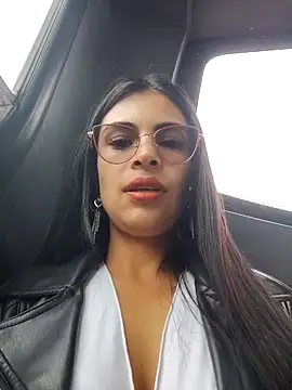 Snapshot of Astrid-- chatting on 6, 1, 2026 Astrid-- online show from 6, 1, 2026