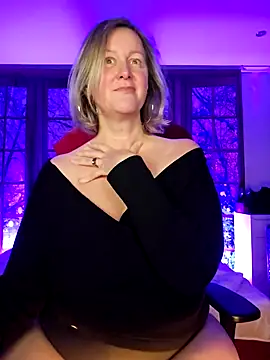 Snapshot of MarleneBloem chatting on 4, 2, 2025 MarleneBloem online show from 4, 2, 2025