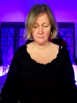 Snapshot of MarleneBloem chatting on 13, 2, 2025 MarleneBloem online show from 13, 2, 2025