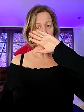 Snapshot of MarleneBloem chatting on 27, 2, 2025 MarleneBloem online show from 27, 2, 2025