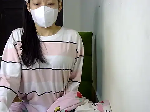 Snapshot of DA-EUN chatting on 23, 12, 2024 DA-EUN online show from 23, 12, 2024