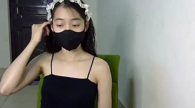 Snapshot of DA-EUN chatting on 23, 3, 2025 DA-EUN online show from 23, 3, 2025