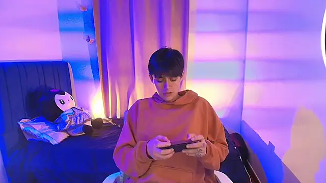 9 Fernanda 9 online show from 19, 9, 2025