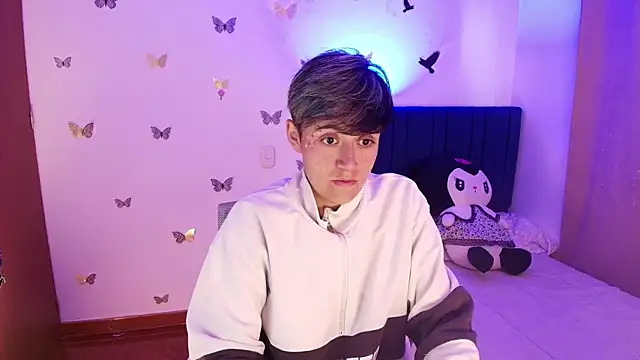 9 Fernanda 9 online show from 18, 11, 2025