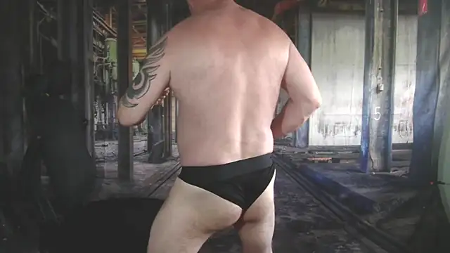 Snapshot of ManlyPrisonGuy chatting on 23, 4, 2026 ManlyPrisonGuy online show from 23, 4, 2026