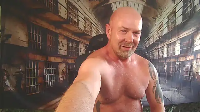 Snapshot of ManlyPrisonGuy chatting on 19, 5, 2026 ManlyPrisonGuy online show from 19, 5, 2026