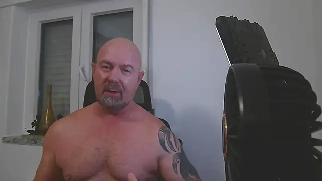Snapshot of ManlyPrisonGuy chatting on 2, 7, 2026 ManlyPrisonGuy online show from 2, 7, 2026
