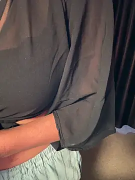 Snapshot of sexy-simmy chatting on 14, 3, 2026 sexy-simmy online show from 14, 3, 2026