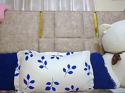 sexy smiley online show from 29, 1, 2025