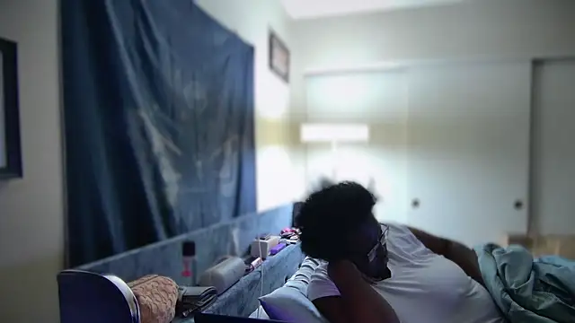 Snapshot of Yagurl__west chatting on 29, 1, 2025 Yagurl west online show from 29, 1, 2025