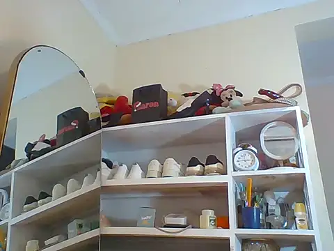 Poisonous Ivy online show from 7, 4, 2026