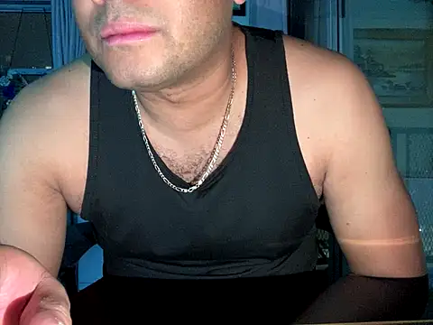 Snapshot of ThickDick_Daddy chatting on 7, 1, 2026 ThickDick Daddy online show from 7, 1, 2026