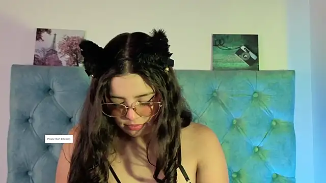 Paola Lyon  online show from 12, 9, 2025