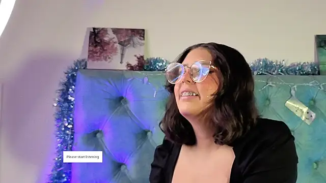 Paola Lyon  online show from 13, 1, 2026