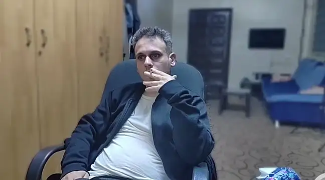 Snapshot of Arabeyes chatting on 6, 12, 2024 Arabeyes online show from 6, 12, 2024