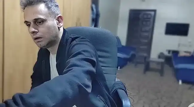 Snapshot of Arabeyes chatting on 6, 12, 2024 Arabeyes online show from 6, 12, 2024