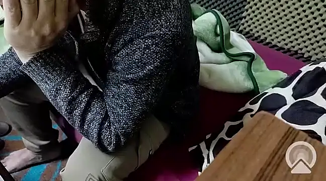 Snapshot of Arabeyes chatting on 5, 3, 2025 Arabeyes online show from 5, 3, 2025