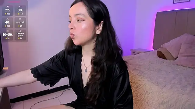 Snapshot of ana_ev chatting on 17, 5, 2026 ana ev online show from 17, 5, 2026