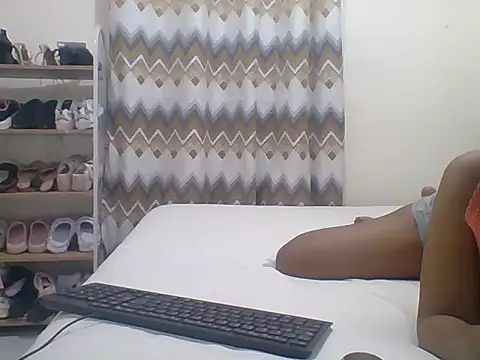 Snapshot of sexy__candyy chatting on 4, 12, 2025 sexy candyy online show from 4, 12, 2025