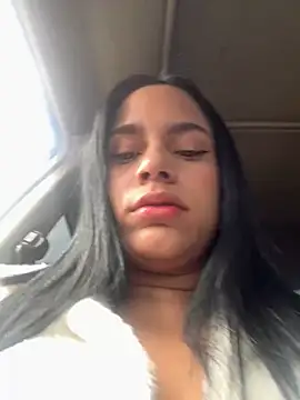 pamela anderson  online show from 27, 12, 2024