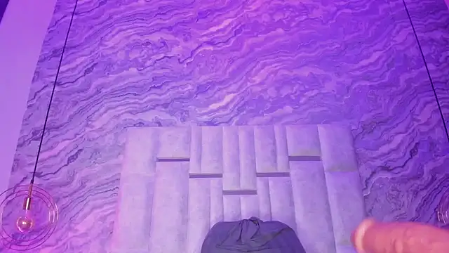 EmmaSwift  online show from 9, 1, 2025