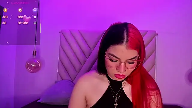 EmmaSwift  online show from 16, 9, 2025