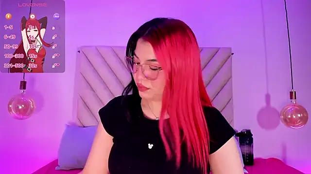 Snapshot of EmmaSwift_ chatting on 28, 4, 2026 EmmaSwift online show from 28, 4, 2026