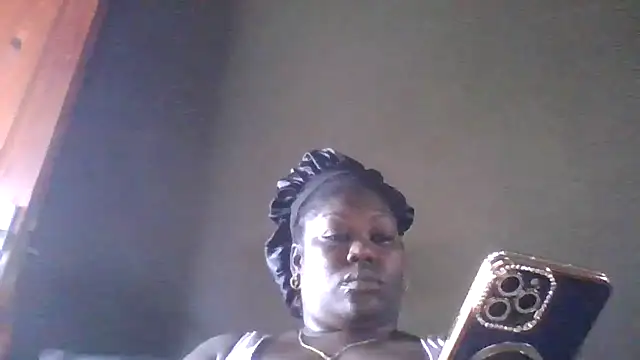 Snapshot of XgeileKutje chatting on 11, 10, 2025 XgeileKutje online show from 11, 10, 2025