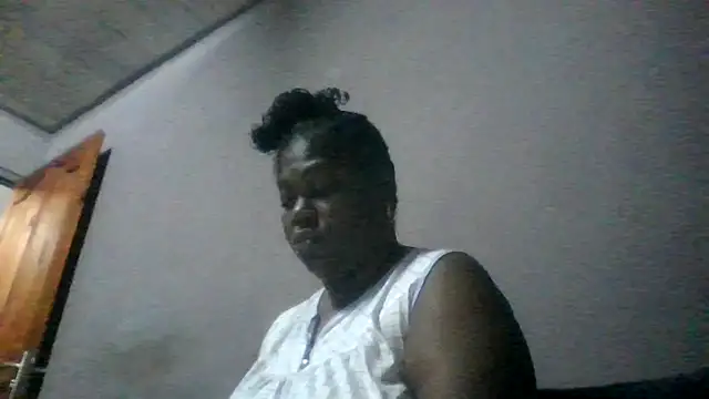 Snapshot of XgeileKutje chatting on 4, 12, 2025 XgeileKutje online show from 4, 12, 2025