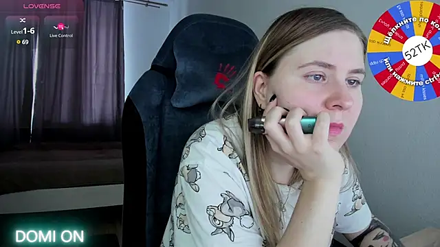 Snapshot of Olivia_Munk chatting on 15, 2, 2025 Olivia Munk online show from 15, 2, 2025