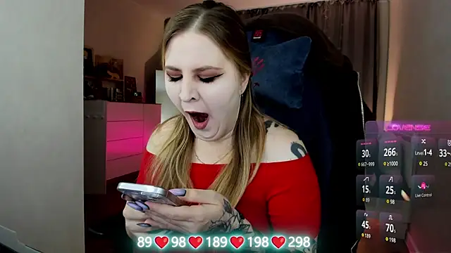 Olivia Munk online show from 19, 12, 2025