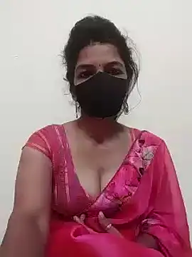 Snapshot of Shuttii_25 chatting on 21, 12, 2024 Shuttii 25 online show from 21, 12, 2024