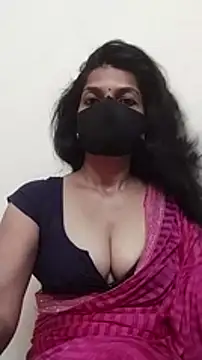 Snapshot of Shuttii_25 chatting on 22, 1, 2025 Shuttii 25 online show from 22, 1, 2025