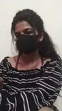 Snapshot of Shuttii_25 chatting on 24, 2, 2025 Shuttii 25 online show from 24, 2, 2025