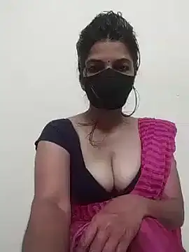 Snapshot of Shuttii_25 chatting on 1, 3, 2025 Shuttii 25 online show from 1, 3, 2025