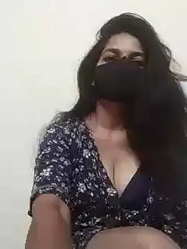 Snapshot of Shuttii_25 chatting on 4, 3, 2025 Shuttii 25 online show from 4, 3, 2025