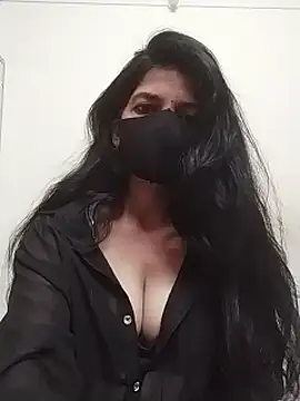 Snapshot of Shuttii_25 chatting on 6, 3, 2025 Shuttii 25 online show from 6, 3, 2025