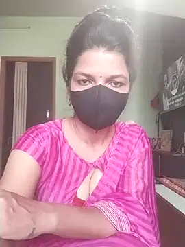 Snapshot of Shuttii_25 chatting on 9, 10, 2025 Shuttii 25 online show from 9, 10, 2025