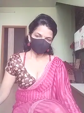 Snapshot of Shuttii_25 chatting on 14, 10, 2025 Shuttii 25 online show from 14, 10, 2025