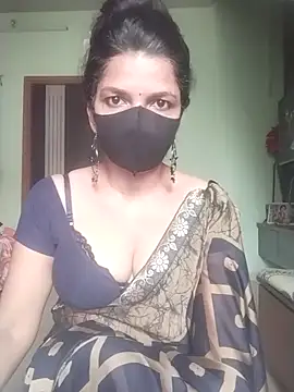 Snapshot of Shuttii_25 chatting on 24, 10, 2025 Shuttii 25 online show from 24, 10, 2025