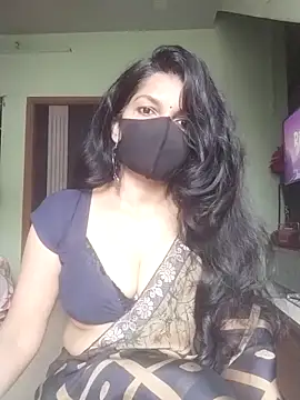 Snapshot of Shuttii_25 chatting on 31, 10, 2025 Shuttii 25 online show from 31, 10, 2025