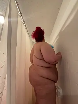 Snapshot of bbwredhead chatting on 17, 1, 2025 bbwredhead online show from 17, 1, 2025