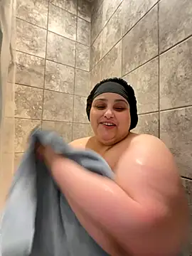 Snapshot of bbwredhead chatting on 29, 9, 2025 bbwredhead online show from 29, 9, 2025