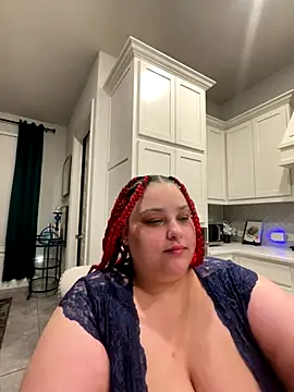 Snapshot of bbwredhead chatting on 16, 12, 2025 bbwredhead online show from 16, 12, 2025