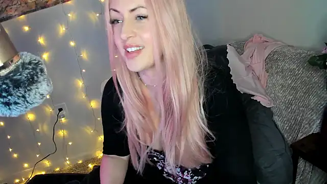 lovejulietxo online show from 3, 12, 2024