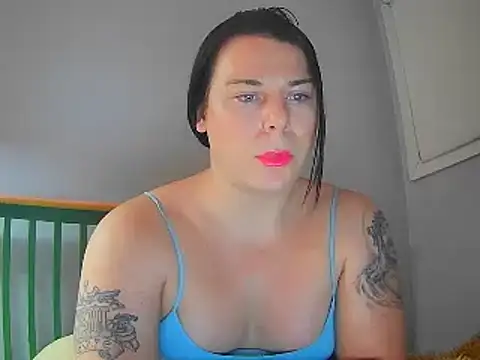 Snapshot of KevieWantsABoobJob chatting on 15, 1, 2025 KevieWantsABoobJob online show from 15, 1, 2025