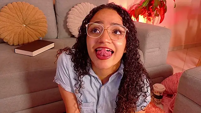 DAHLIA BROWNIE online show from 29, 4, 2026