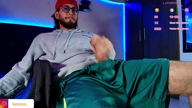 Snapshot of kuzzcoo chatting on 9, 11, 2025 kuzzcoo online show from 9, 11, 2025