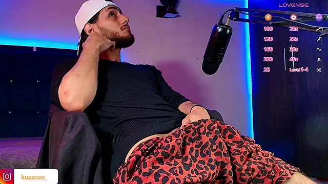 Snapshot of kuzzcoo chatting on 27, 11, 2025 kuzzcoo online show from 27, 11, 2025