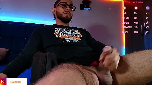 kuzzcoo online show from 5, 4, 2026